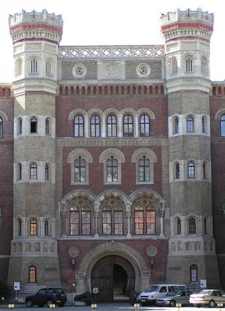 435px-Heeresgeschichtliches_Entrance